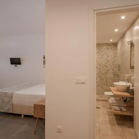 Levantes Hotel 2*