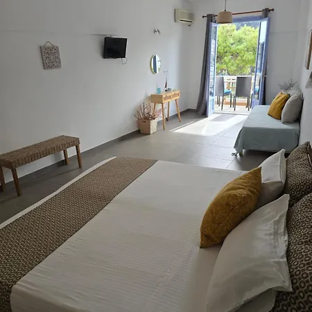 Hotel Levantes 2*